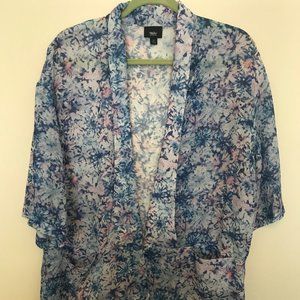 Blue Short Sleeved Floral Kimono